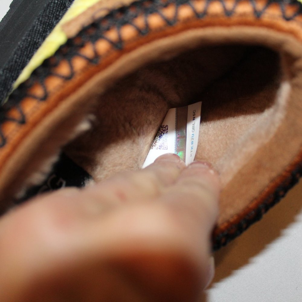 NIB UGG TAZZ PRIDEPOP PLATFORM SHEARLING LINED SLIPPERS - Picture 6 of 8